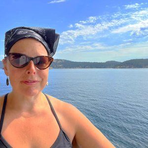 Meet your Posher, Janet